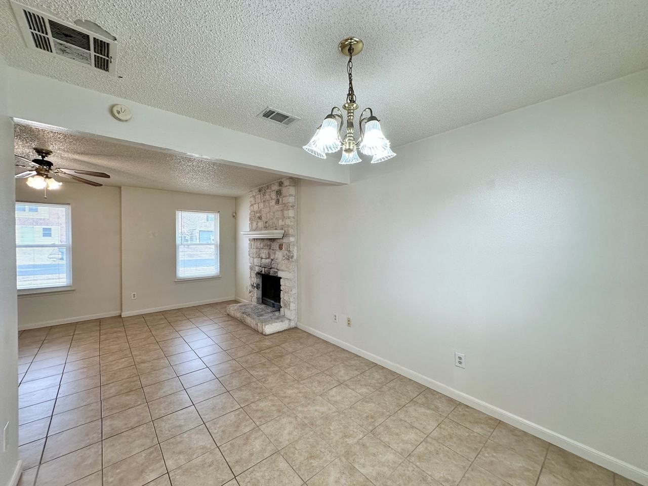 5010 White Rock Dr - Photo 6 of 33