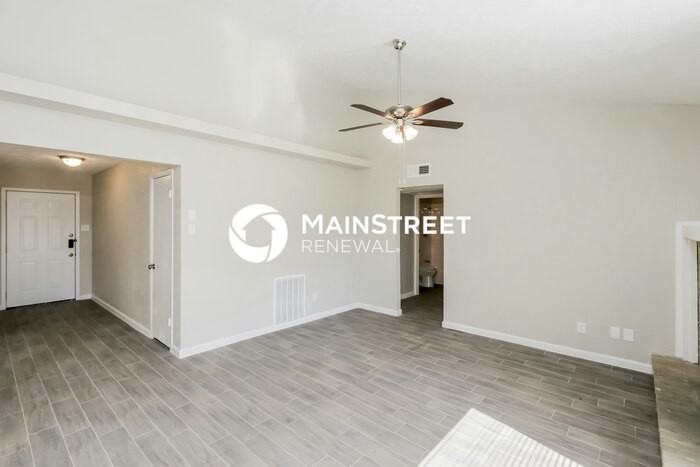 4504 Via Del Norte - Photo 3 of 17