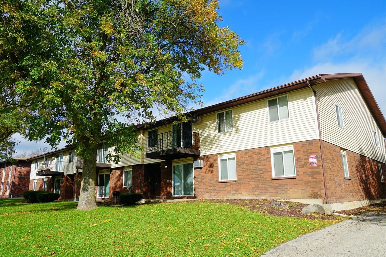 Belmar Apartments - Photo 3 of 45