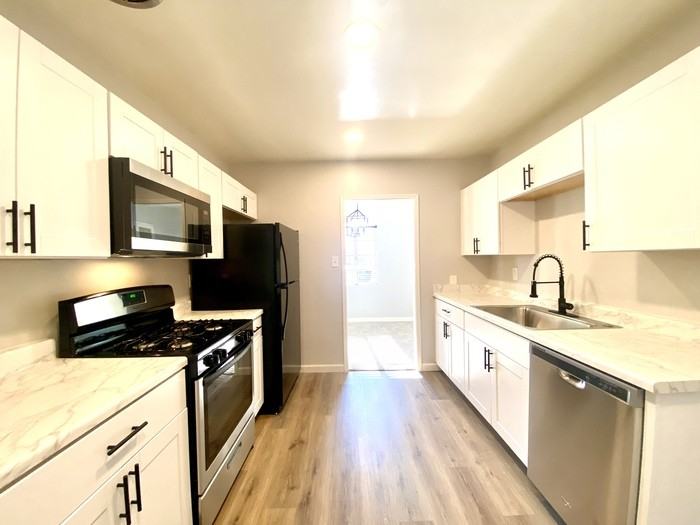 2017 N Winstel Blvd - Photo 5 of 35