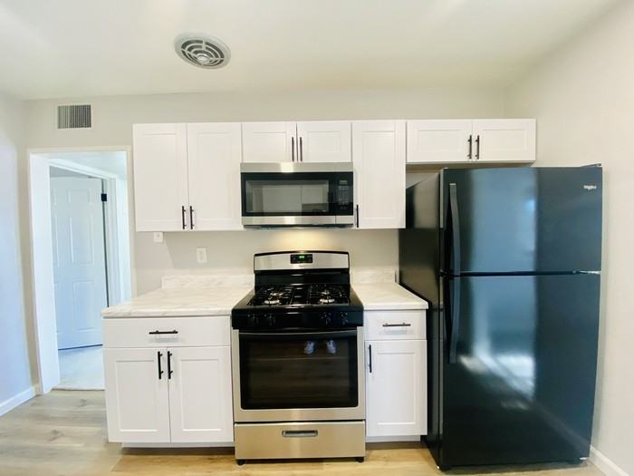 2017 N Winstel Blvd - Photo 7 of 35