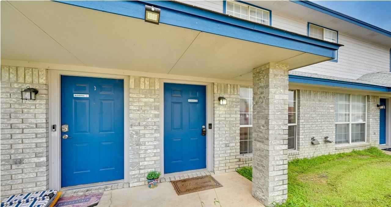 4203 Deek Dr - Photo 2 of 46