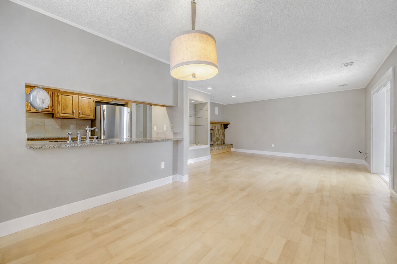 4475 Laguna Pl #212 - Photo 3 of 10