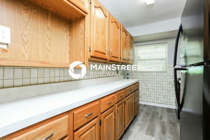 10309 Galloway Dr - Photo 4 of 17