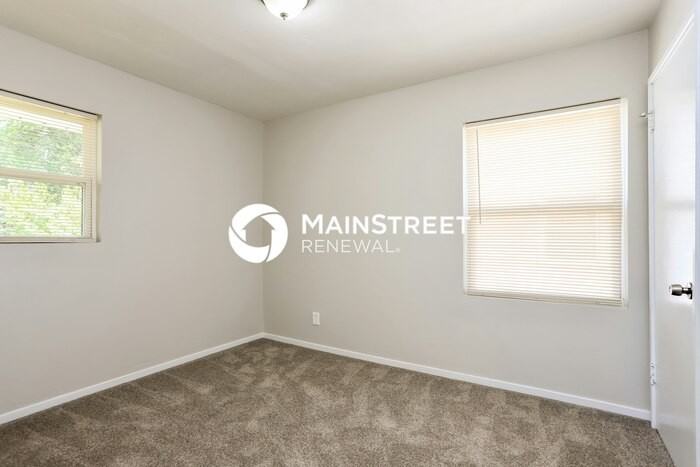 10309 Galloway Dr - Photo 6 of 17