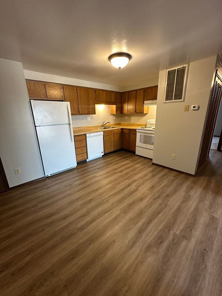 Kriderview Apartments - Photo 7 of 14