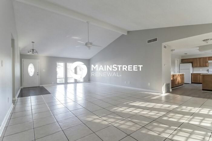 512 San Marie Ave - Photo 3 of 16