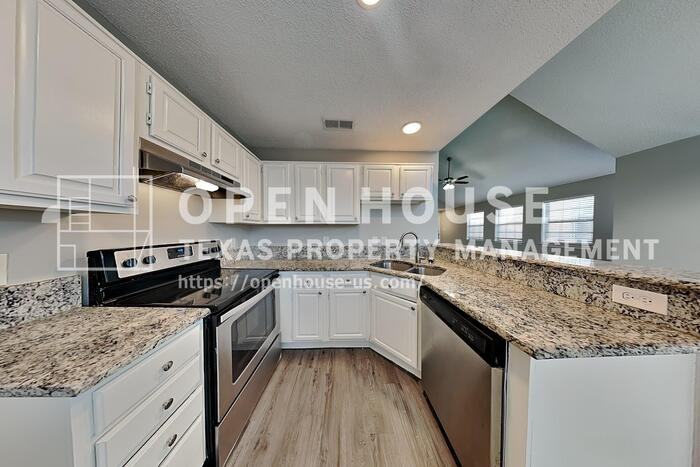 919 Azalia Dr - Photo 7 of 21