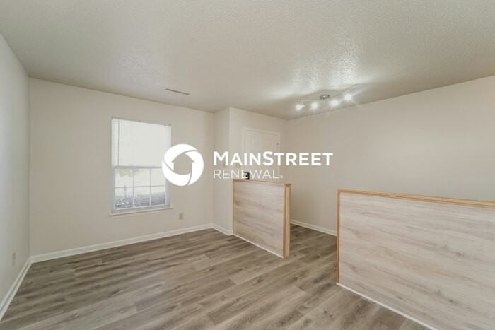 4323 Saint Catherines Ct - Photo 5 of 17