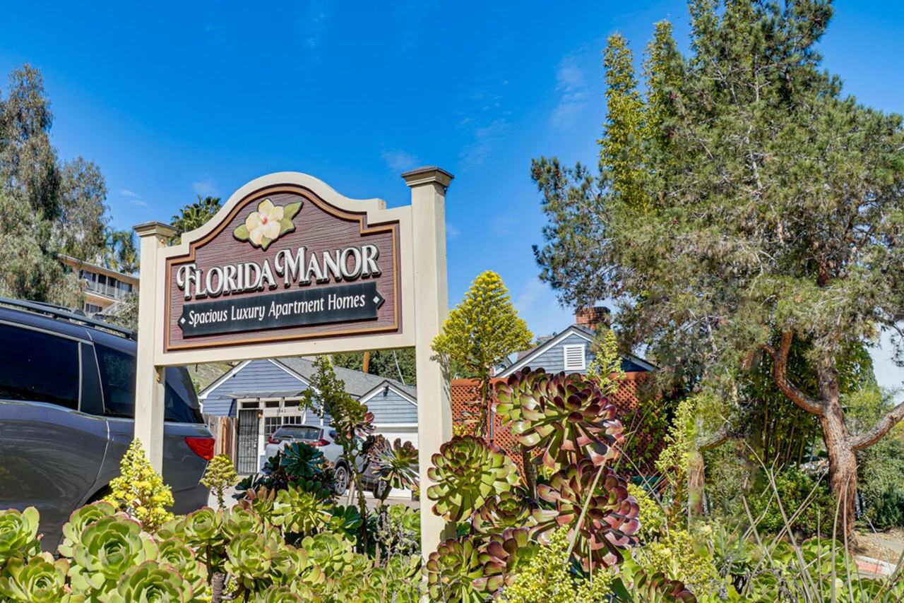 Florida Place - Photo 2 of 4