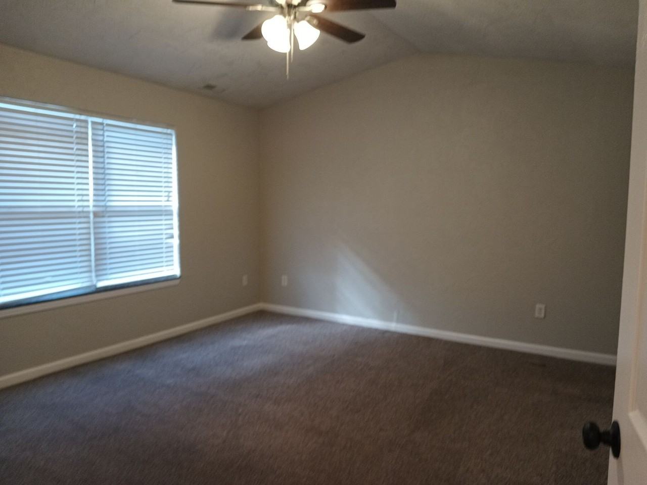 818 Elm Way Ct - Photo 5 of 11