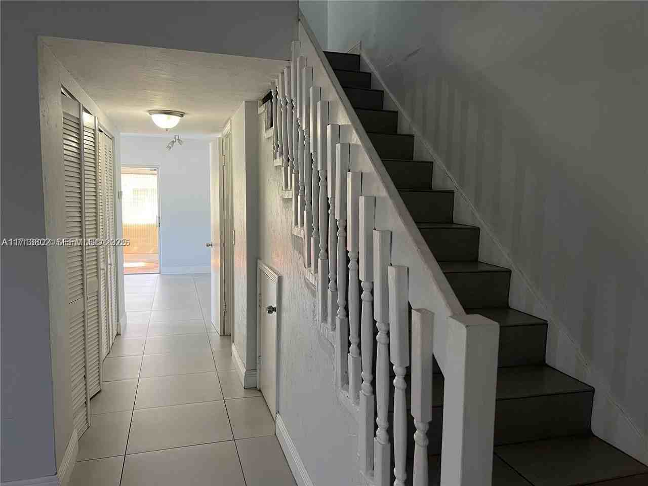 6612 Southwest 41st Street - Photo 7 of 14