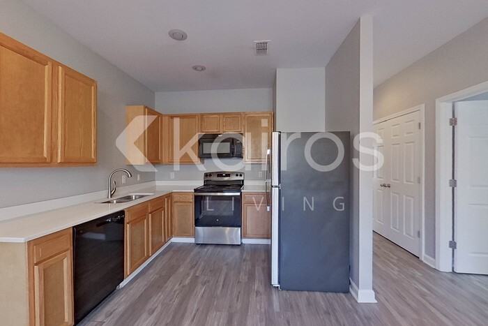 10101 W 20th St #B - Photo 5 of 22