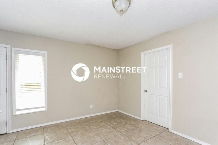 2704 Hardy Pl - Photo 4 of 16