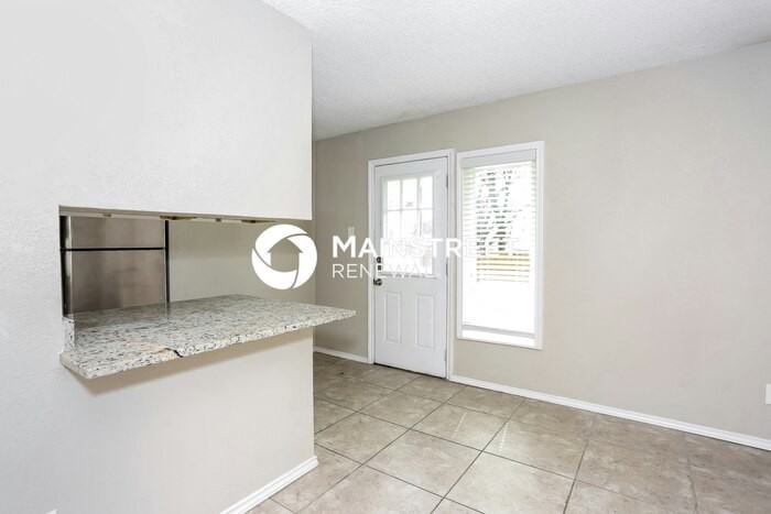 2704 Hardy Pl - Photo 5 of 16