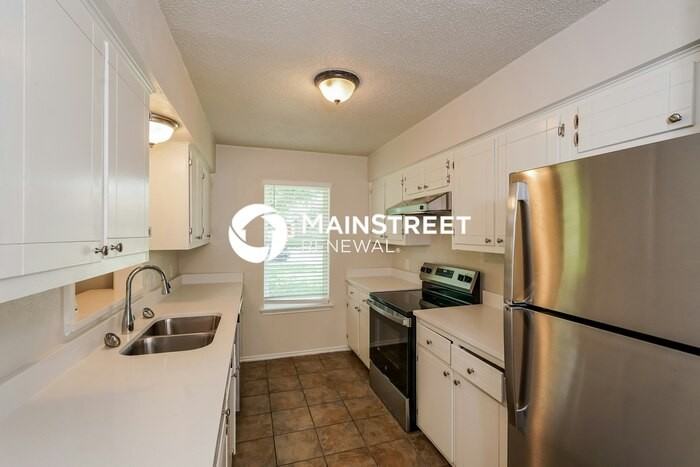 2654 Hartford Ln - Photo 7 of 16