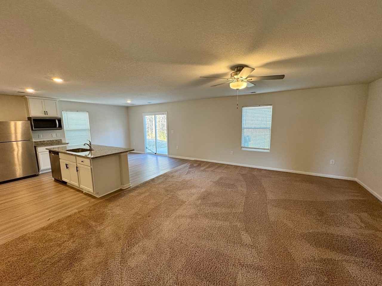 8429 Deerwood Rd - Photo 2 of 24