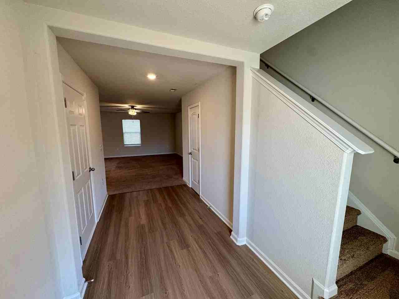 8429 Deerwood Rd - Photo 4 of 24