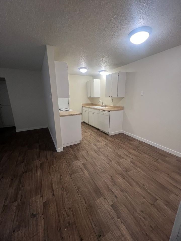 Pacific Ridge Apartments - Photo 2 of 5