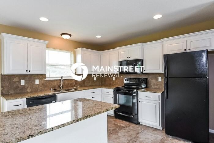 305 Golfview Dr - Photo 7 of 17