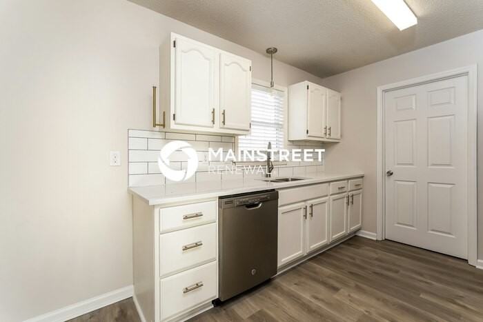 19 Grace Dr - Photo 6 of 16