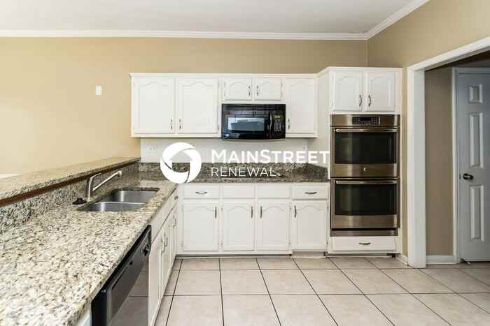 2056 Milbrey St - Photo 7 of 19