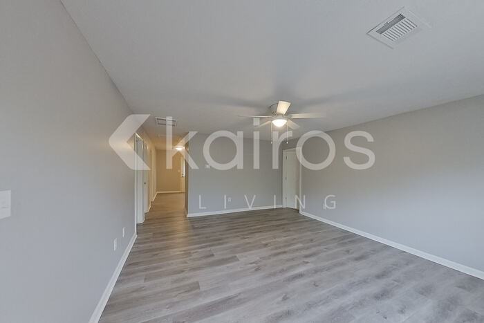 225 Big Oak Cir - Photo 2 of 26