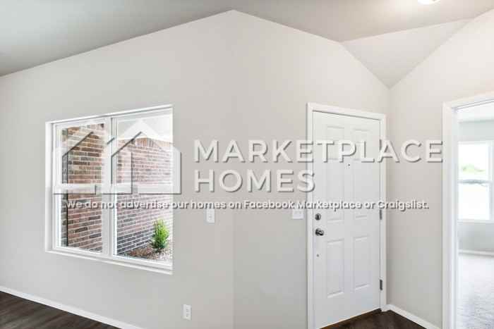 1011 W Cheyenne Ln - Photo 3 of 21