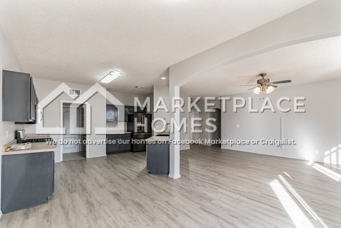 620 Creekside Ave Sw - Photo 5 of 32