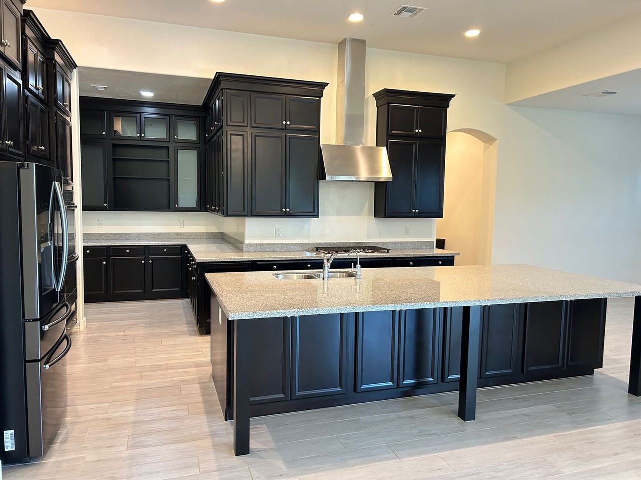 1949 E Bellflower Ct - Photo 4 of 37