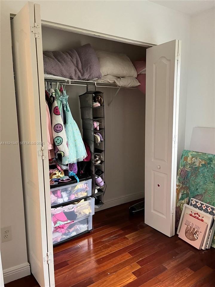 8200 Northwest 10th Street ##13 - Photo 5 of 12