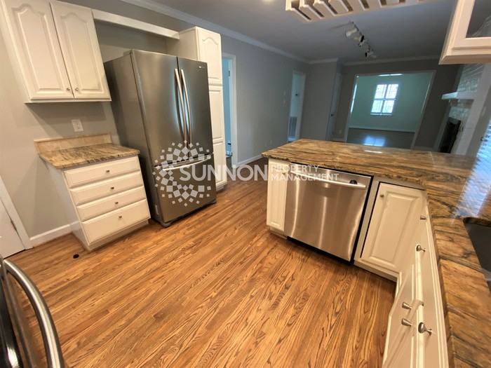 5301 Londonderry Rd - Photo 4 of 22