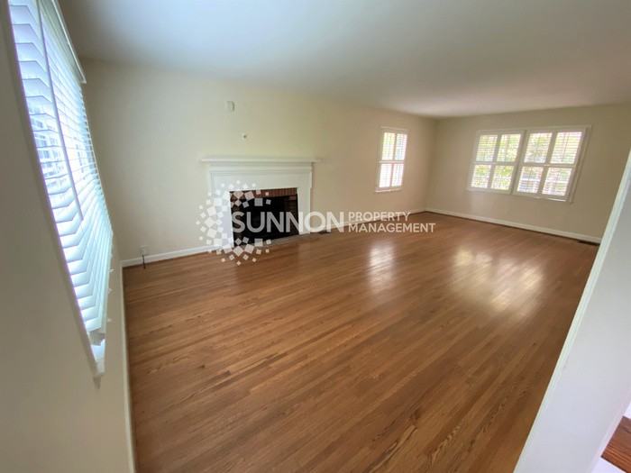 5301 Londonderry Rd - Photo 6 of 22