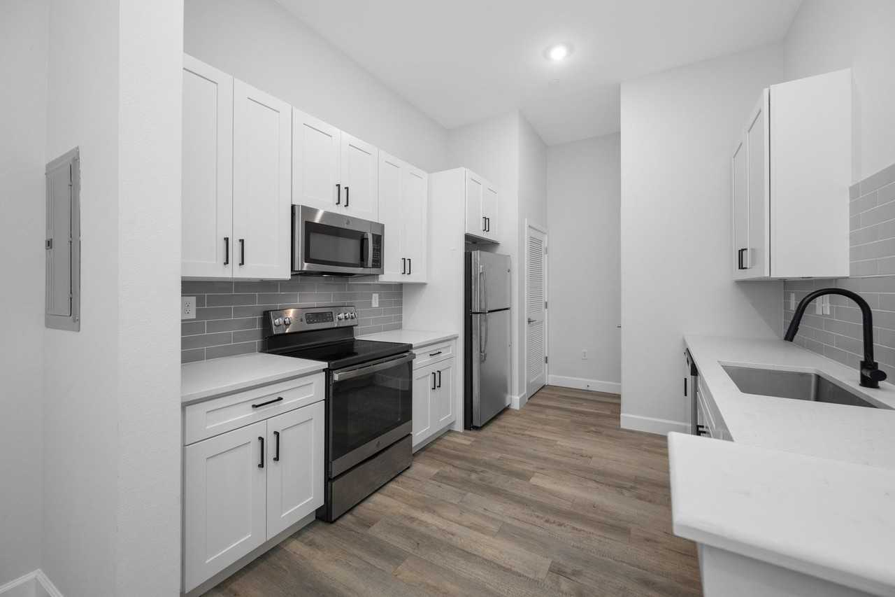 357 South - Photo 4 of 49