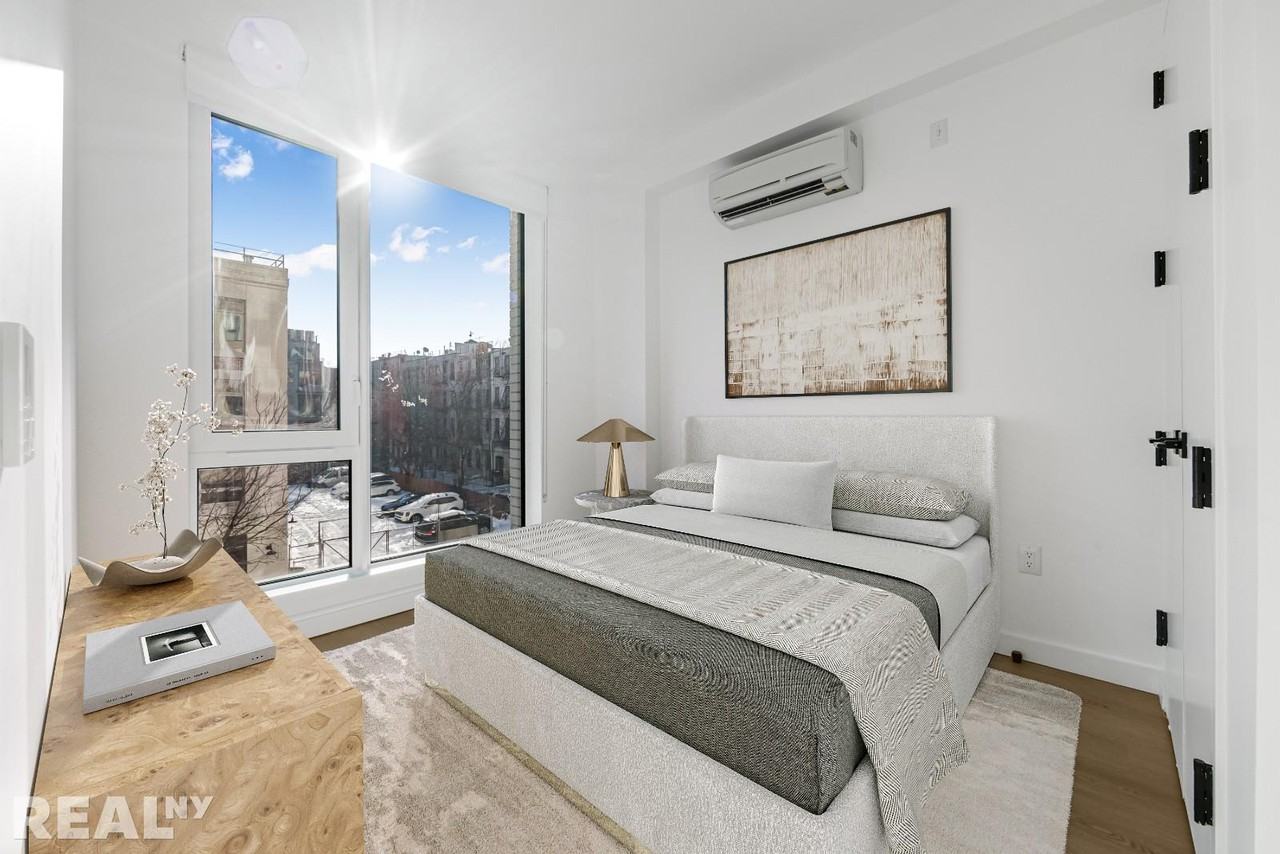 Dean St #302 - Photo 5 of 17