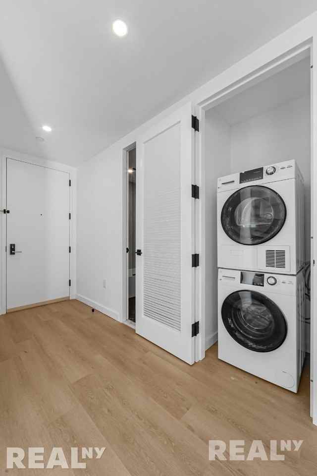 Dean St #302 - Photo 6 of 17