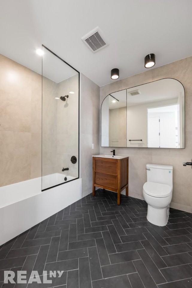 Dean St #730 - Photo 5 of 15