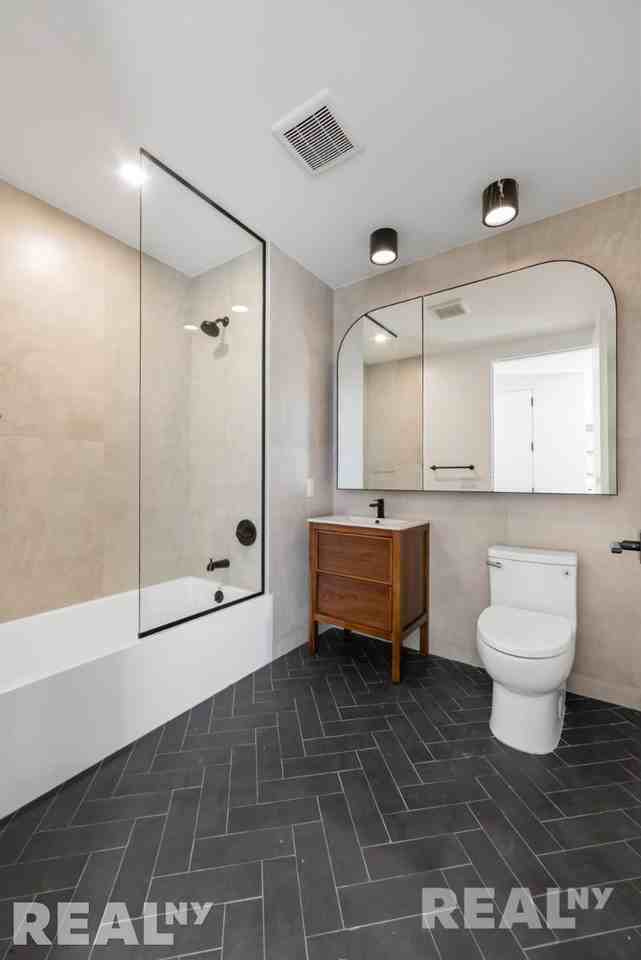 Dean St #508 - Photo 6 of 14