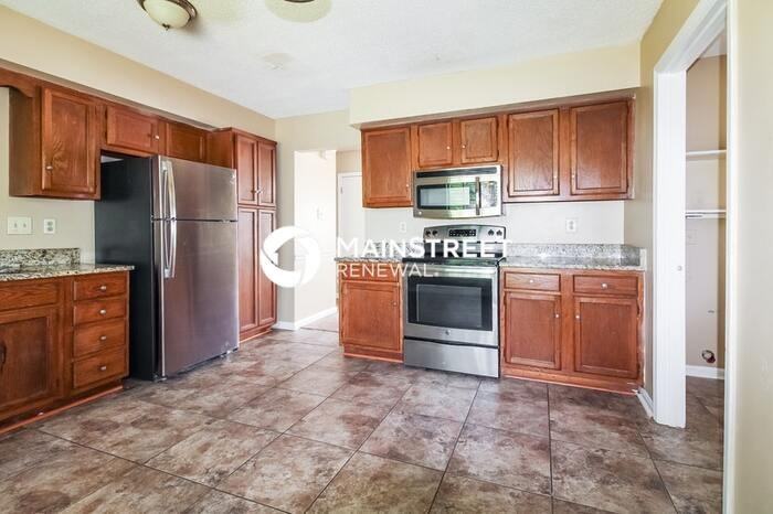 4439 Crump Rd - Photo 7 of 16