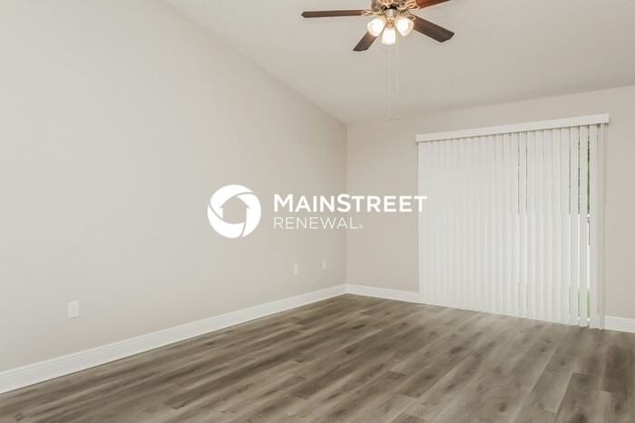 463 Columbia Ct - Photo 5 of 16