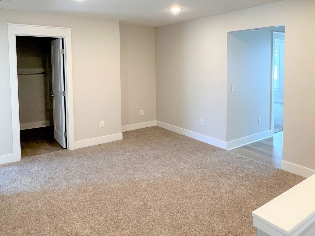 2116 Sherwood Ave - Photo 6 of 16