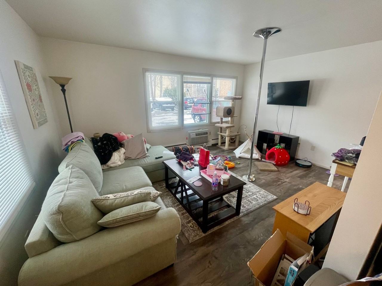 1524 E Providence Ave - Photo 2 of 22