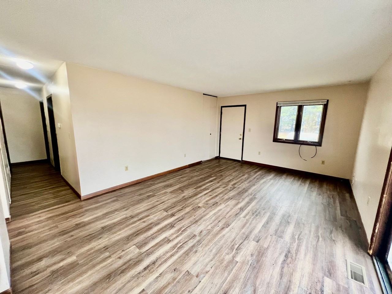 Thompson Apartments - Photo 3 of 33