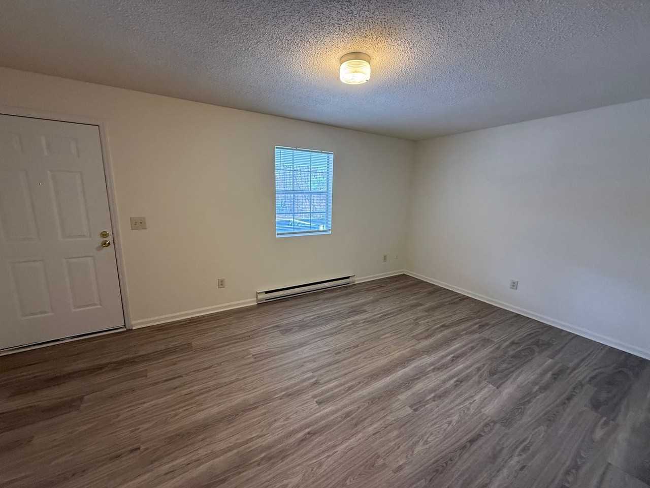 118 Reece Ct #G - Photo 3 of 5