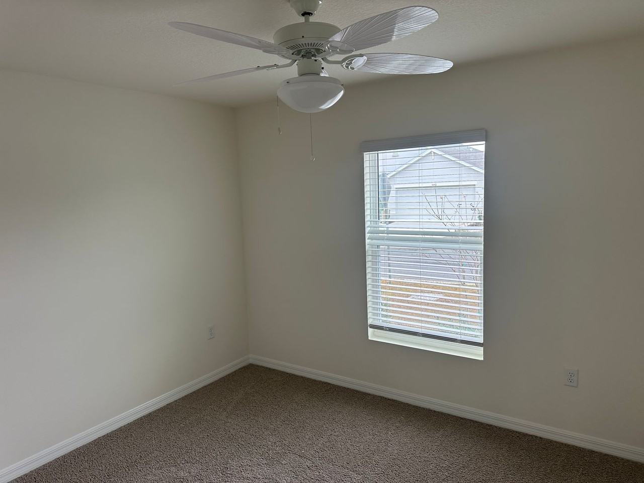 4646 Parkview Ln - Photo 7 of 19