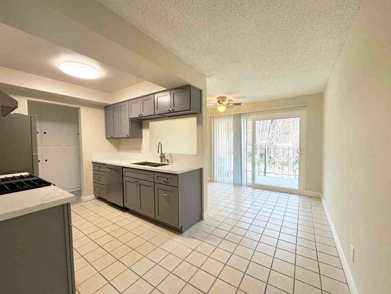 128Chap - Photo 4 of 28