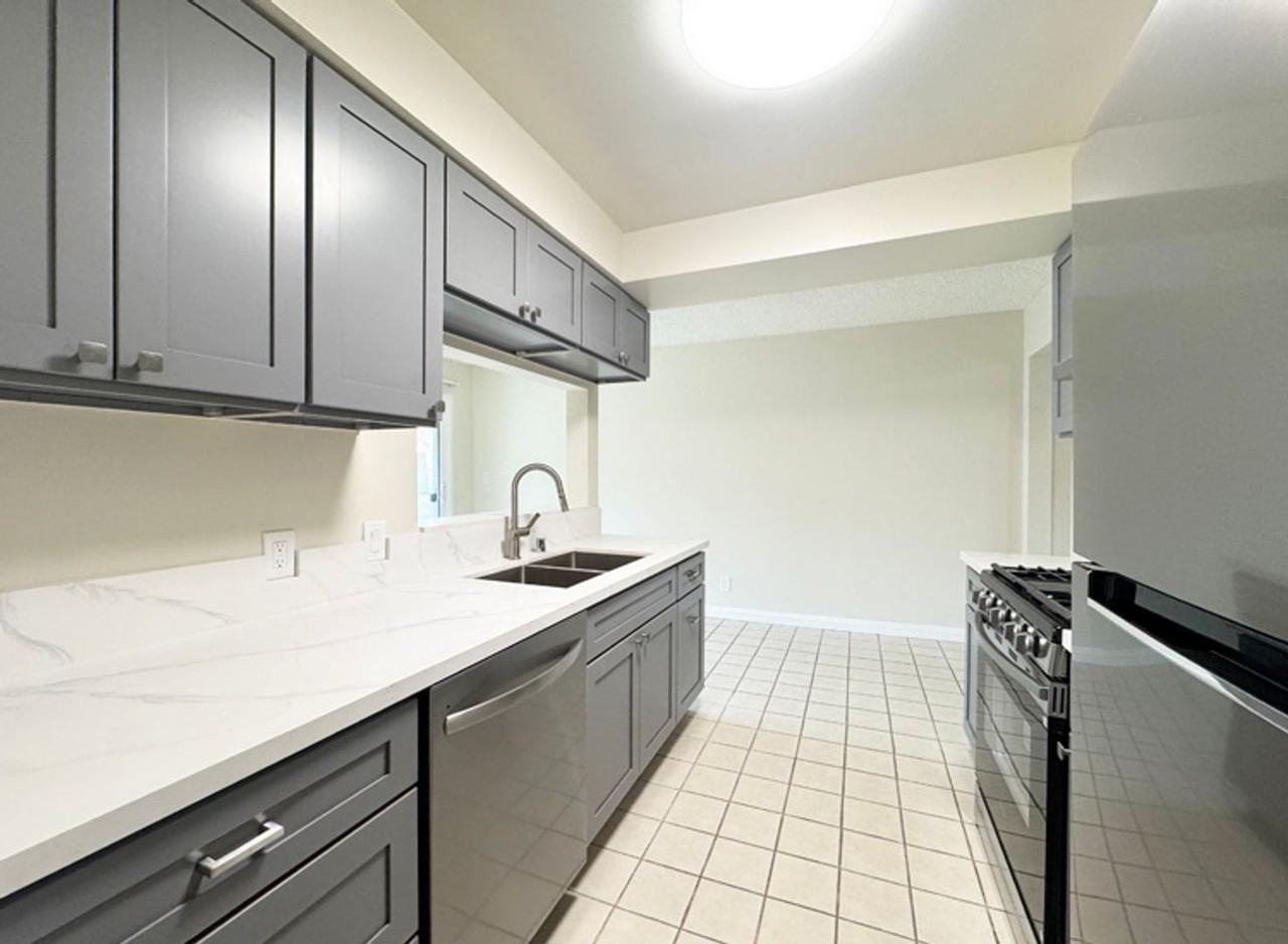 128Chap - Photo 6 of 28