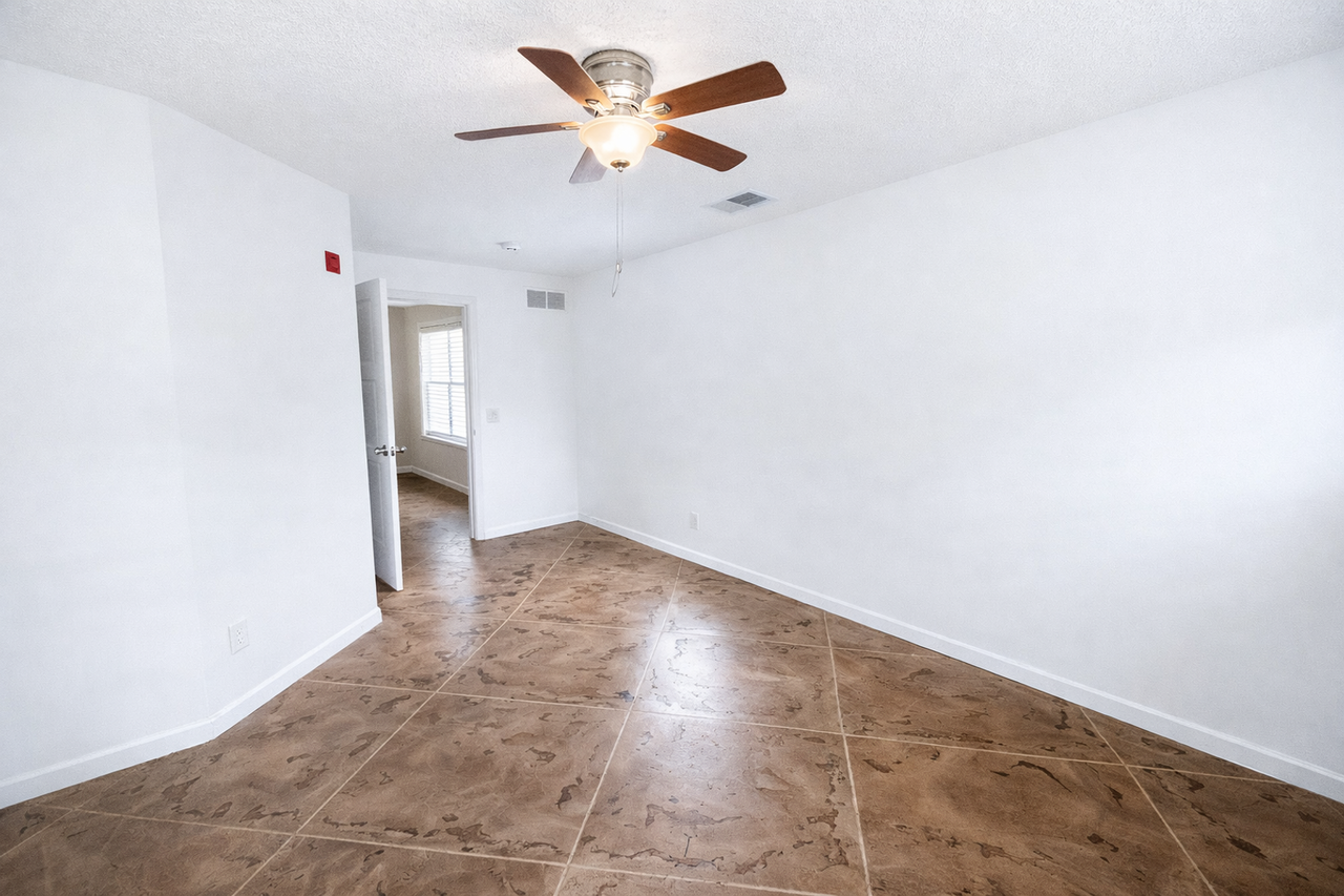 Eagle Crossing - Photo 3 of 36