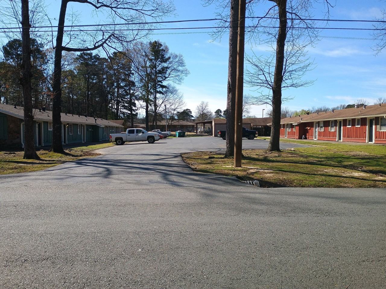 Swiss Village Apartments - Photo 7 of 8