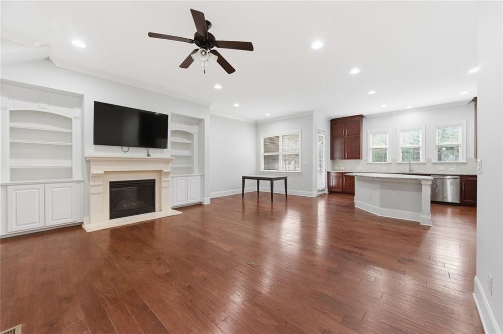 1779 Stephanie Trl Ne - Photo 3 of 28